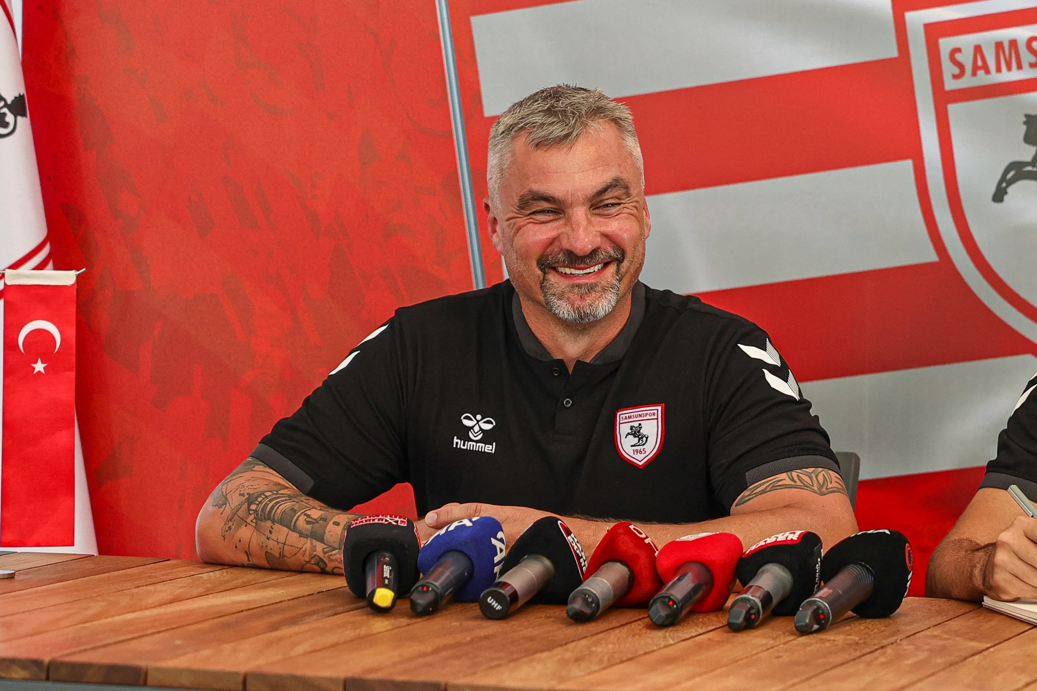 SAMSUNSPOR TEKNİK DİREKTÖRÜ REİS BEŞİKTAŞ MAÇI ÖNCESİ AÇIKLAMALARDA BULUNDU