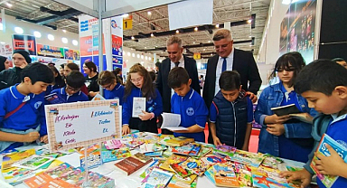 Karadeniz 8. Kitap Fuarı'na öğrencilerden yoğun ilgi! Samsun Haber