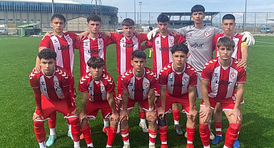 Samsunspor U16 Erzurumspor FK'yı 3-1 mağlup etti