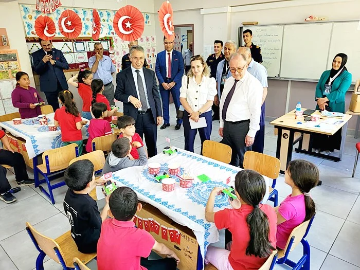 BİLİM KÖYDE PROJESİYLE KÖY OKULUNDA BİLİM RÜZGÂRI ESTİ - Fotoğraf 6