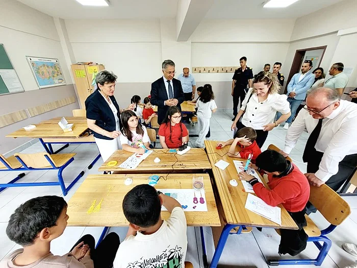 BİLİM KÖYDE PROJESİYLE KÖY OKULUNDA BİLİM RÜZGÂRI ESTİ - Fotoğraf 8