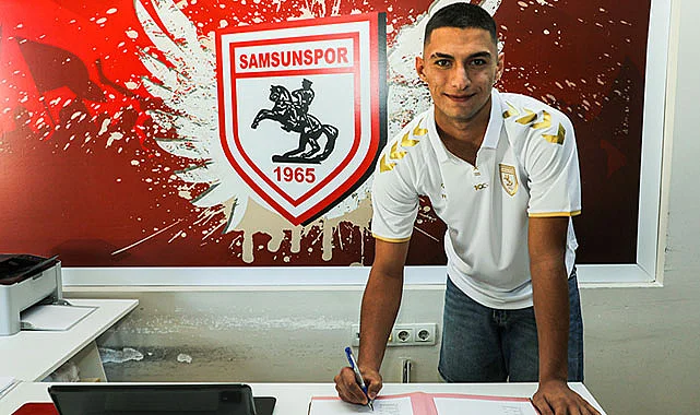 Efe Berat Töruz profesyonel oldu