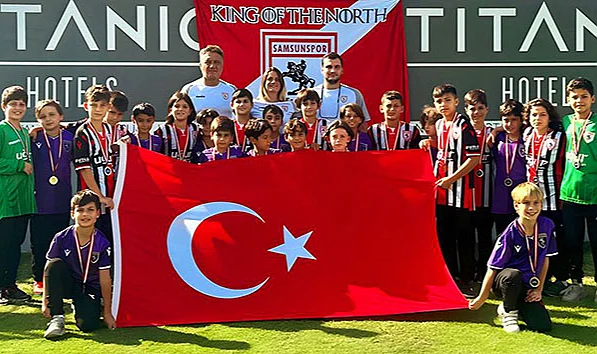 Samsunspor'un küçük dev adamları çifte kupa ile dönüyor