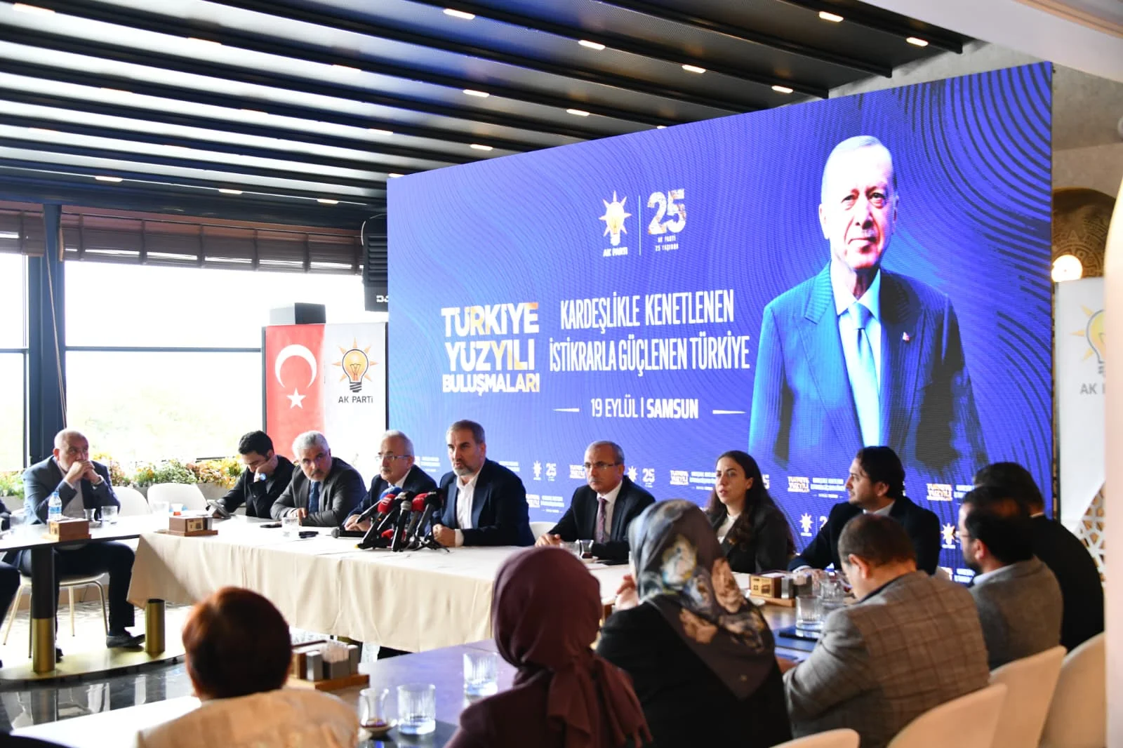 AK Parti Samsun’da 17 İlçede Sahaya İndi! Türkiye Yüzyılı Buluşmaları Başladı - Fotoğraf 6