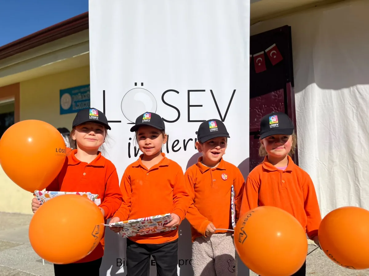LÖSEV’in İncileri Vezirköprü’de Farkındalık Etkinliği Düzenledi - Fotoğraf 3