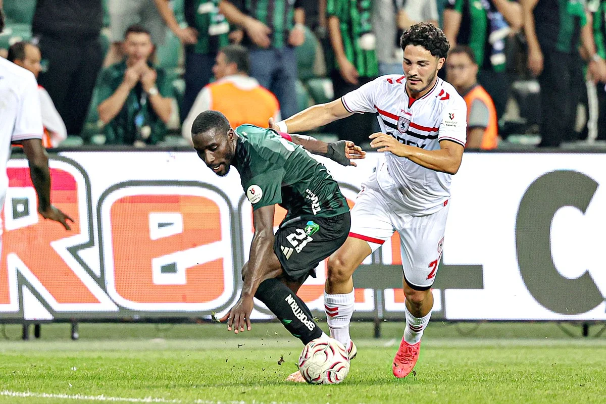 Samsunspor’a Kocaeli’de Soğuk Duş! 1-0’lık Mağlubiyet - Fotoğraf 10