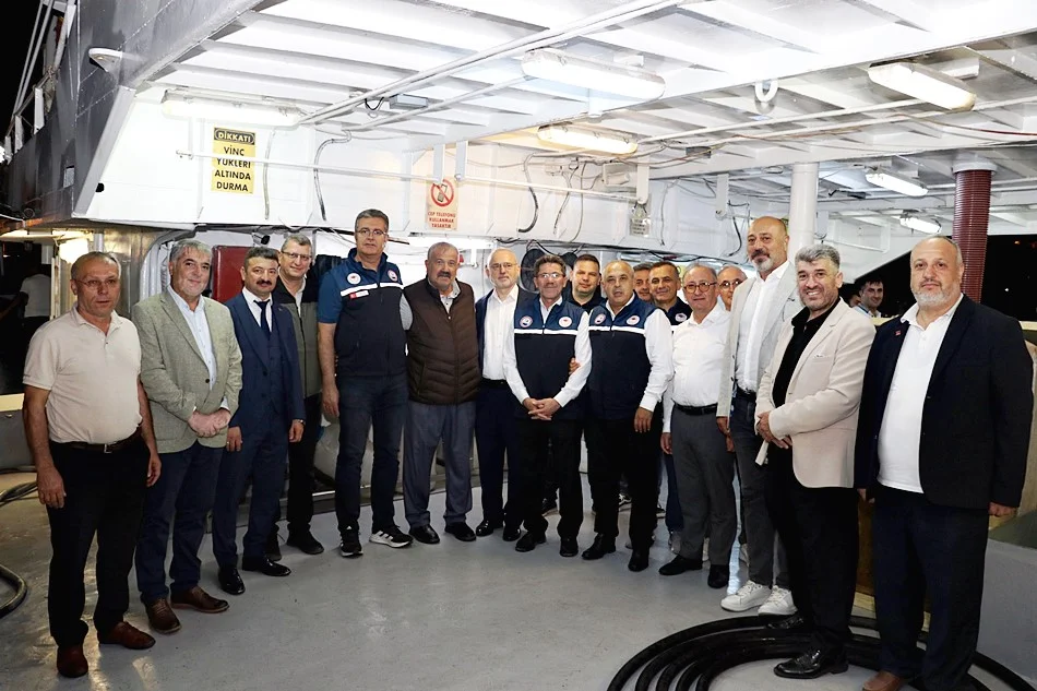 Samsun’da Balıkçılık Sezonu Başladı! 641 Tekne Karadeniz’e Açıldı, Hedef Bereketli Sezon - Fotoğraf 10