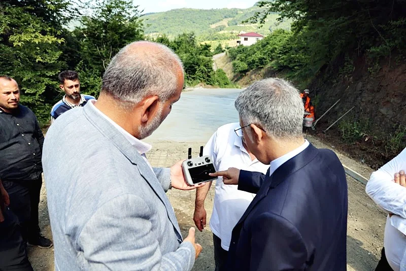 Başkan Sandıkçı Sahada Çalışmaları Dronla Yerinde İnceledi - Fotoğraf 4