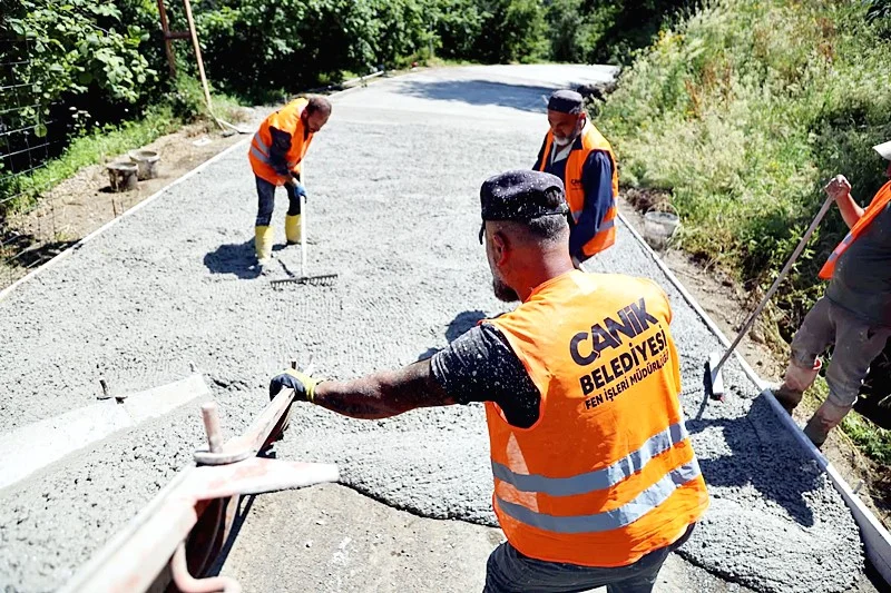 Başkan Sandıkçı Sahada Çalışmaları Dronla Yerinde İnceledi - Fotoğraf 3