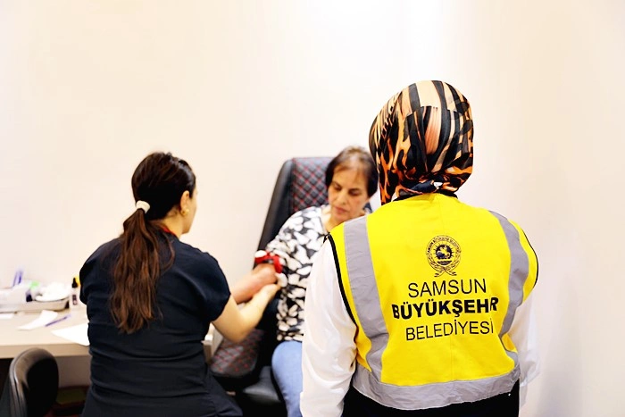SAMSUN BÜYÜKŞEHİR BELEDİYESİ YAŞLILARA NEFES OLUYOR - Resim 3