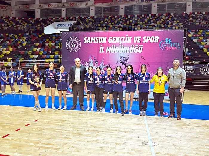 Samsun'da Okul Sporları Hentbol İl Birinciliği tamamlandı - Resim 1
