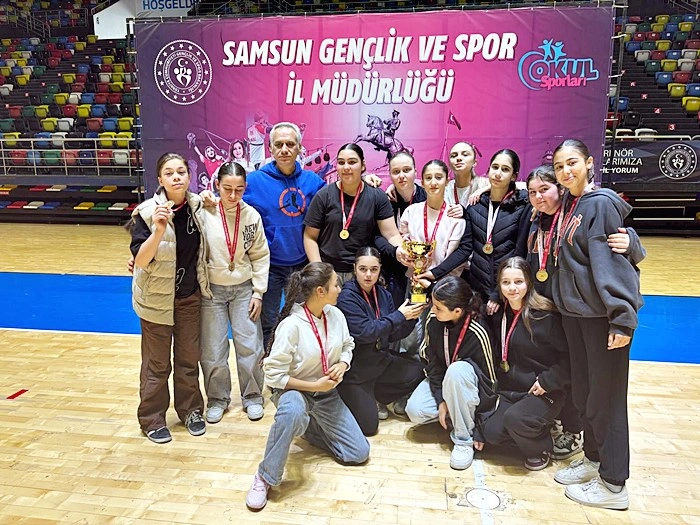 Samsun'da Okul Sporları Hentbol İl Birinciliği tamamlandı - Resim 7