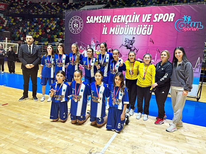 Samsun'da Okul Sporları Hentbol İl Birinciliği tamamlandı - Resim 8
