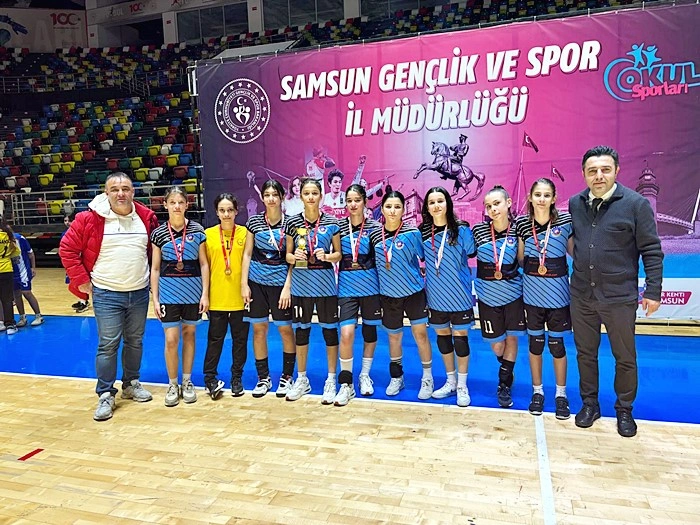 Samsun'da Okul Sporları Hentbol İl Birinciliği tamamlandı - Resim 9