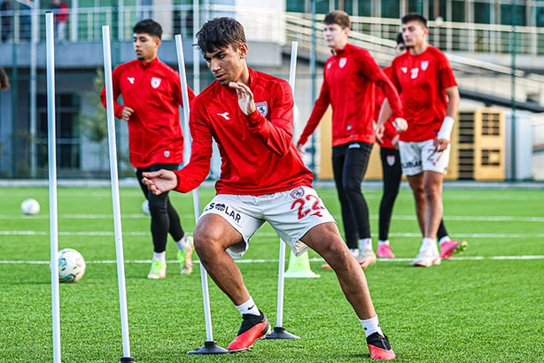 Samsunspor U17 Trabzonspor maçına hazırlanıyor - Resim 1
