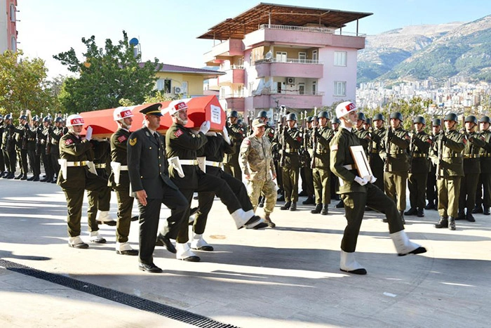 Kahraman Şehidimiz Alican Güneş dualarla ebediyete uğurlandı - Resim 6