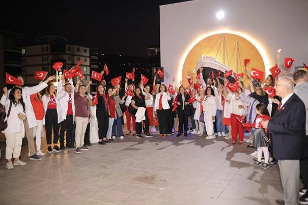 Eczacılar Cumhuriyetimizin 100. yılını coşkuyla kutladı - Resim 5