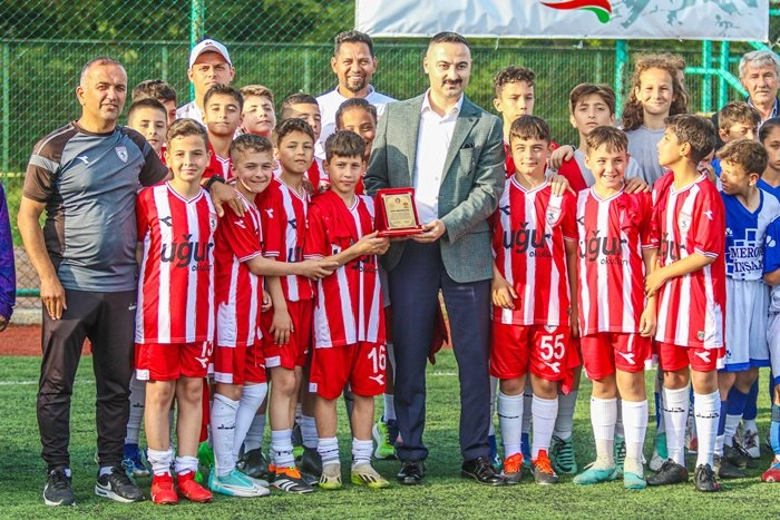 Samsunspor U12 Takımı Şampiyon Oldu - Resim 2