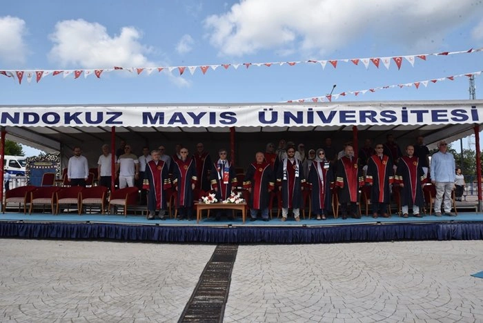 OMÜ İlahiyat Fakültesinde Mezuniyet Sevinci! Samsun Haberleri - Resim 2