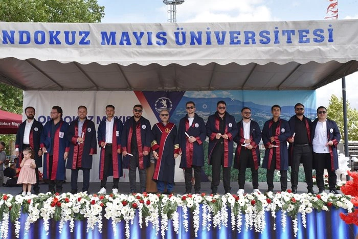OMÜ İlahiyat Fakültesinde Mezuniyet Sevinci! Samsun Haberleri - Resim 8