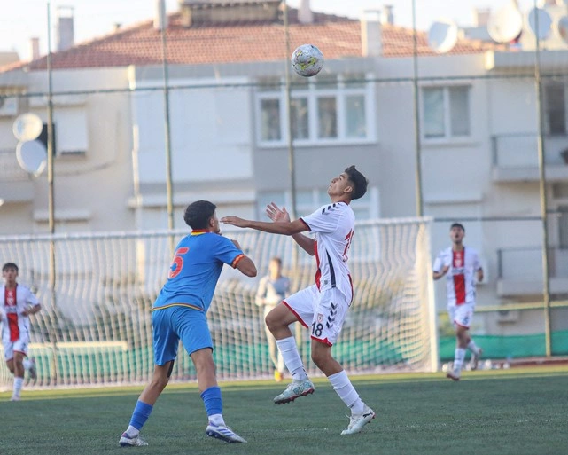 Samsunspor U17 Göztepe AŞ'yi 4'ledi - Resim 8