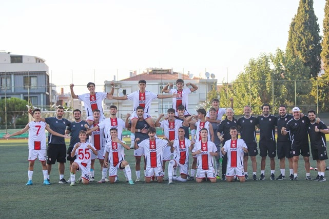 Samsunspor U17 Göztepe AŞ'yi 4'ledi - Resim 11