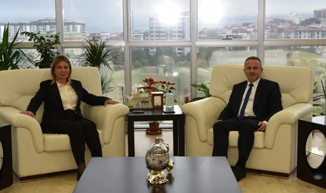 İHA Samsun Bölge Müdürü Kasım’dan Rektör Aydın’a Hayırlı Olsun Ziyareti - Resim 1