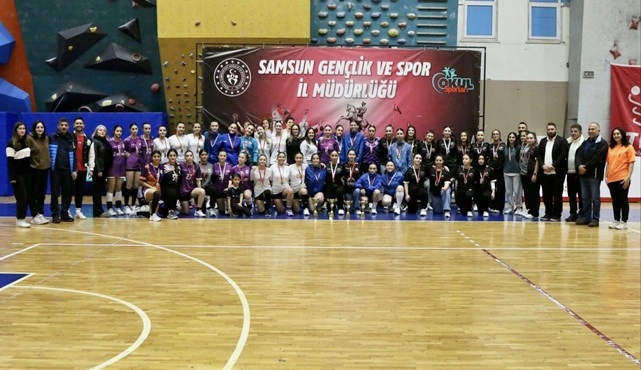Genç Bayanlar Hentbol İl Birinciliği sona erdi - Resim 7