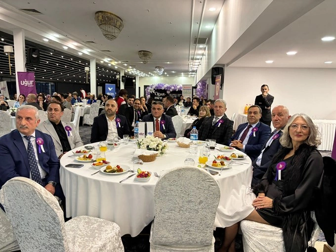Samsun Uğur Okulları'nda 57. Yıl Coşkusu - Resim 4