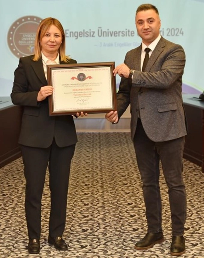 OMÜ Engelsiz Üniversite Ödülleri'nde 8 Turuncu Bayrak ödülüne layık görüldü - Resim 16