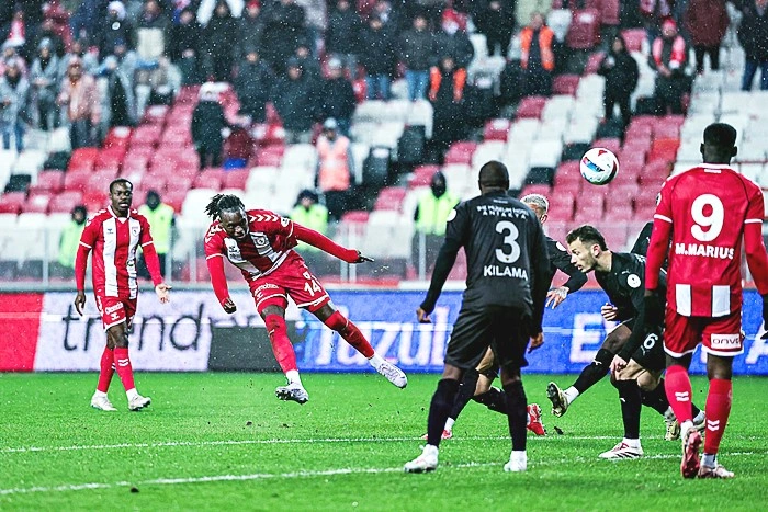 Samsunspor Hatayspor maçı fotoğrafları - Resim 15
