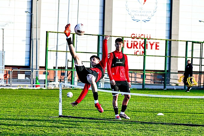 Samsunspor U19 Takımı Bodrum FK Maçı Hazırlıklarına Başladı - Resim 9
