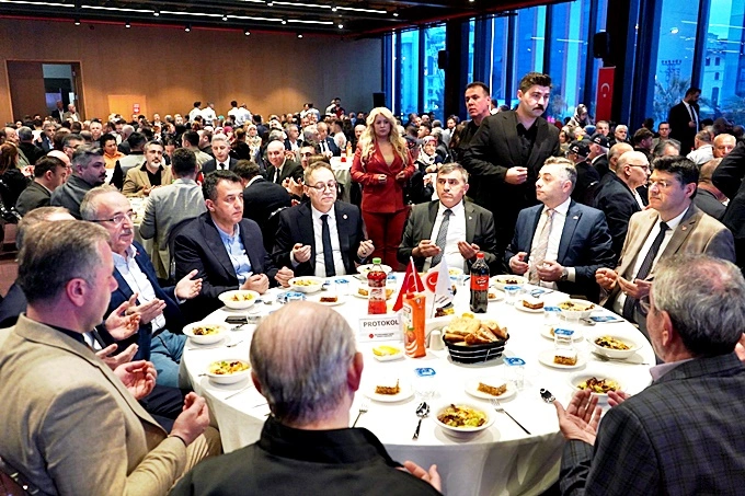 MHP Samsun İl Başkanlığı’ndan geniş katılımlı iftar programı - Resim 5