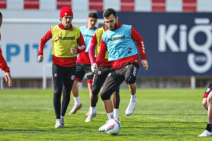 Samsunspor'da Kasımpaşa maçı hazırlıklarını sürdürdü - Resim 3