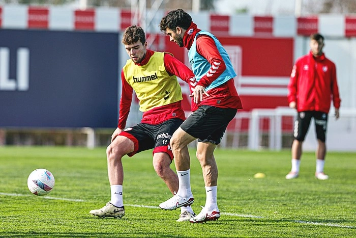 Samsunspor'da Kasımpaşa maçı hazırlıklarını sürdürdü - Resim 5