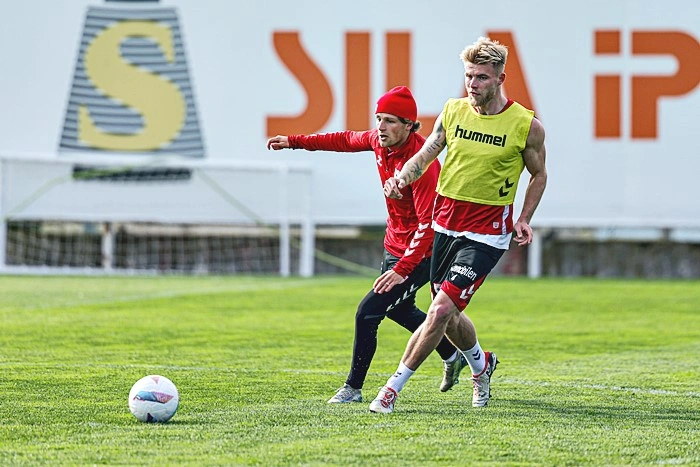 Samsunspor'da Kasımpaşa maçı hazırlıklarını sürdürdü - Resim 10