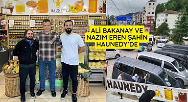 Kemençe ustası Ali Bakanay ile Müzisyen Nazım Eren Şahin Haunedy'de