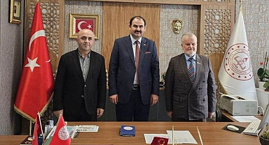 BASIN SÖZCÜSÜ KÖKSAL ÖNER:ÖĞRETMENLERİMİZE ŞÜKRAN BORCUMUZ VARDIR