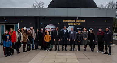 OMÜ PLANETARYUM'DA PERSONELE YÖNELİK GÖRSEL VE İŞİTSEL SUNUM DÜZENLENDİ