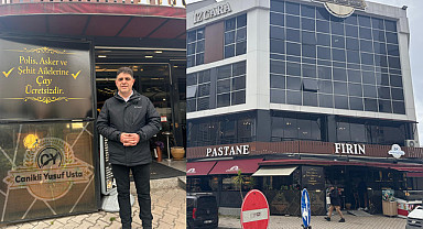 CANİKLİ YUSUF USTA’DAN ŞEHİT YAKINLARI POLİS VE ASKERLERE ÇAY İKRAMI