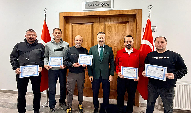 Havza Kaymakamı Ayvat’tan Beden Eğitimi Öğretmenlerine Başarı Belgesi