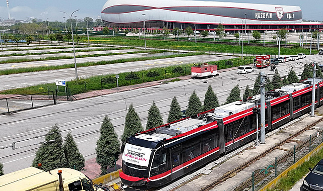 BAŞKAN HALİT DOĞAN: KENT İÇİ ULAŞIMDA YENİ DÖNEM: 12 YENİ TRAMVAYDAN İLKİ SAMSUN’A GETİRİLDİ