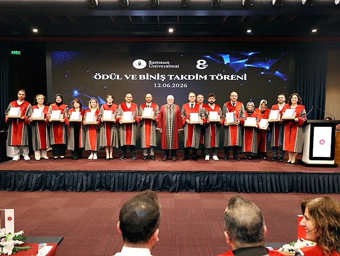 Samsun Üniversitesi 8. Kuruluş Yıl Dönümünü Biniş Takdim Ve Akademik Performans Ödül Töreni İle Kutladı Samsun Üniversitesi 8. Kuruluş Yıl Dönümünü Biniş Takdim Ve Akademik Performans Ödül Töreni İle Kutladı