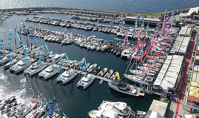 Son model tekneler Bosphorus Boat Show'da görücüye çıktı
