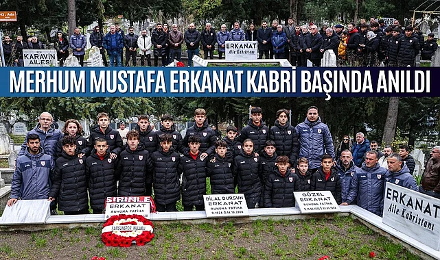 Mustafa Erkanat kabri başında anıldı