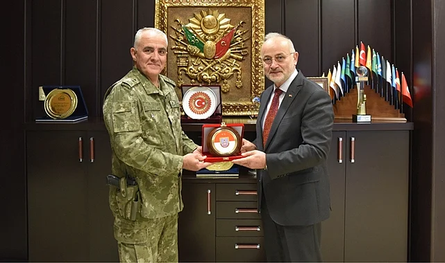 Tümgeneral Alâ'dan Rektör Ünal'a Ziyaret
