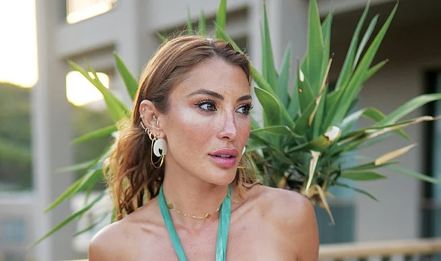 Merve Oflaz yaz tatilinin olmazsa olmazlarını ve anılarını anlattı