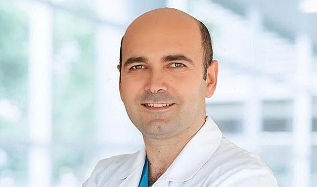 Gününü bilgisayar karşısında geçirenlerde bel eğriliği riski yüksek