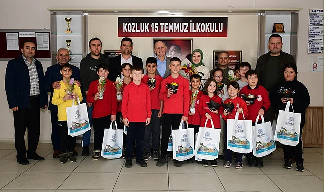 Minik öğrencilerden örnek davranış