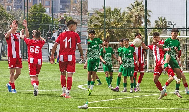 Samsunspor U15 Alagöz Holding Iğdır FK'yı farklı geçti